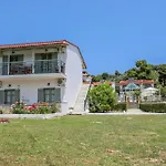 Rosa 4*