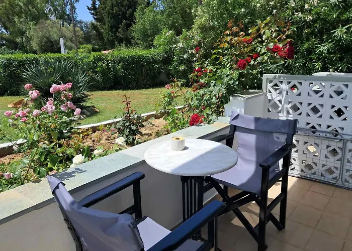 Apartahotel Rosa Troulos