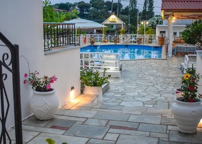 Rosa Aparthotel Troulos