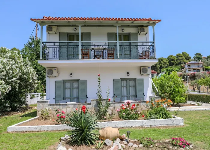 Rosa Aparthotel Troulos